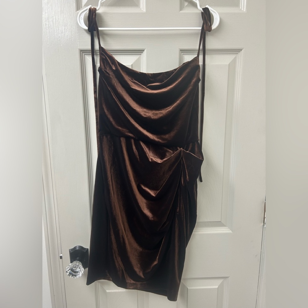 Amanda Uprichard (New York) Elegant Brown Velvety Dress